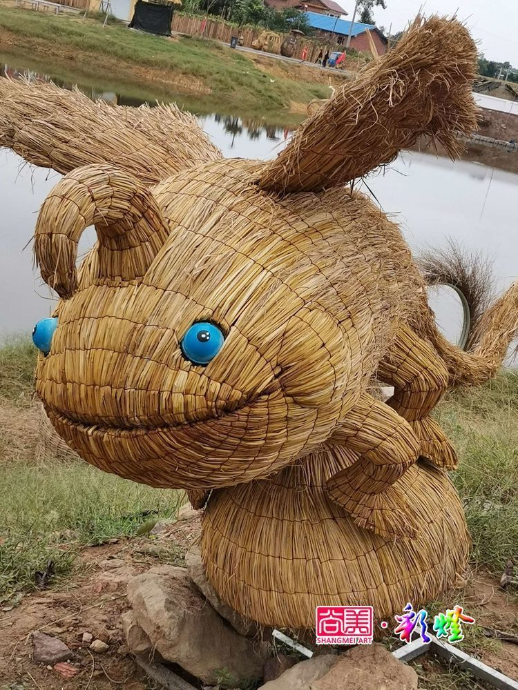 稻草草雕藝術(shù)的特點、工藝和適用場景