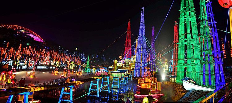 自貢彩燈大世界總投資275億元，占地9773畝