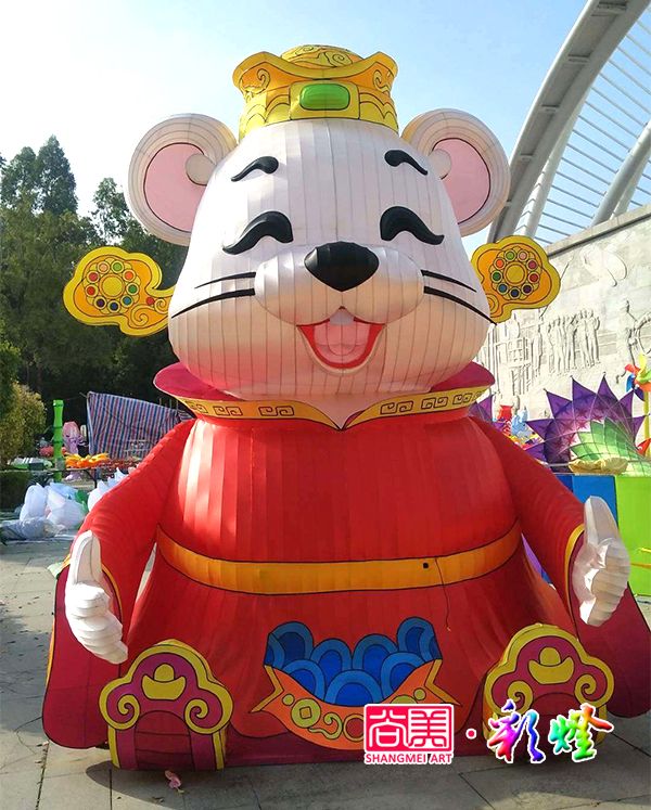 形、色、聲、光、動(dòng)的自貢彩燈